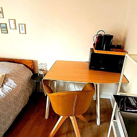 Gauriaguet Chambre Independante Chez L'Habitant A La Campagne Proche Bordeaux Et L'Ange Bleu מראה חיצוני תמונה