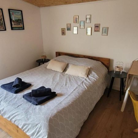 Gauriaguet Chambre Independante Chez L'Habitant A La Campagne Proche Bordeaux Et L'Ange Bleu מראה חיצוני תמונה